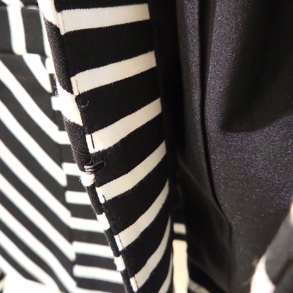 Portmans Black & White Striped Jacket size 12 - Picture 4 of 6